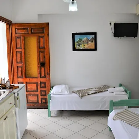 Evaggelou Rooms Potos Exterior photo