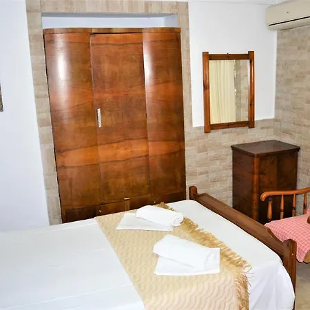Evaggelou Rooms Potos Exterior photo